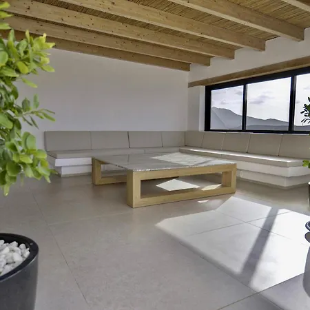 Villa Lezque *