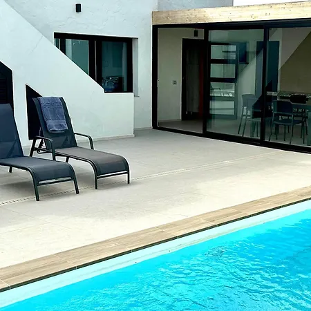 Lezque Villa *